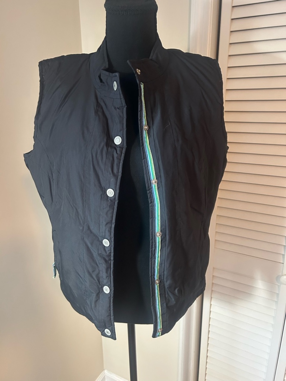 French Cuff Black Quilted Women's Vest Size M